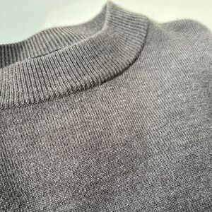 Vintage Classic Minimalist Mock-Neck Sweater